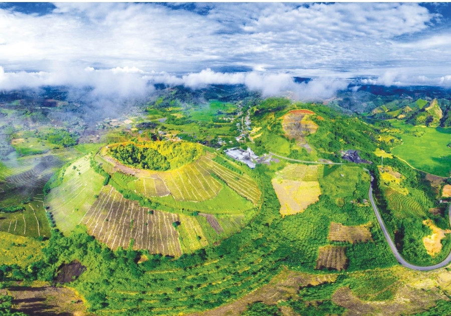 Vẻ đẹp núi lửa Nâm Kar, Lâm Đồng