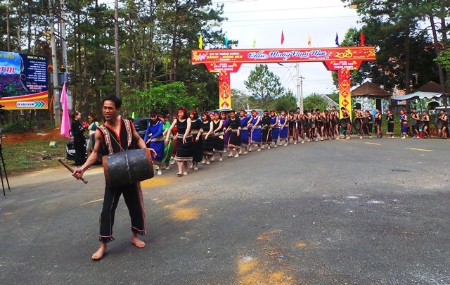 Kon Tum: Đa dạng mô hình kích cầu du lịch tại Kon Plông